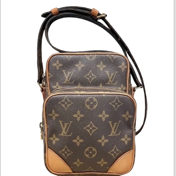 Louis Vuitton Handbags - GOOD CONDITION! Authentic Louis Vuitton Amazon Bag Crossbody Bag Shoulder Bag
